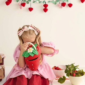 Сумка-корзина Мери Мери (Meri Meri) "Клубника"